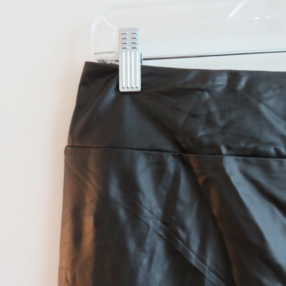 MODCLOTH Keen on Sheen Faux Vegan Leather Leggings in Black Goth - Size L NWT - Picture 12 of 14